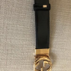 Genuine Gucci reversible belt . Black & brown